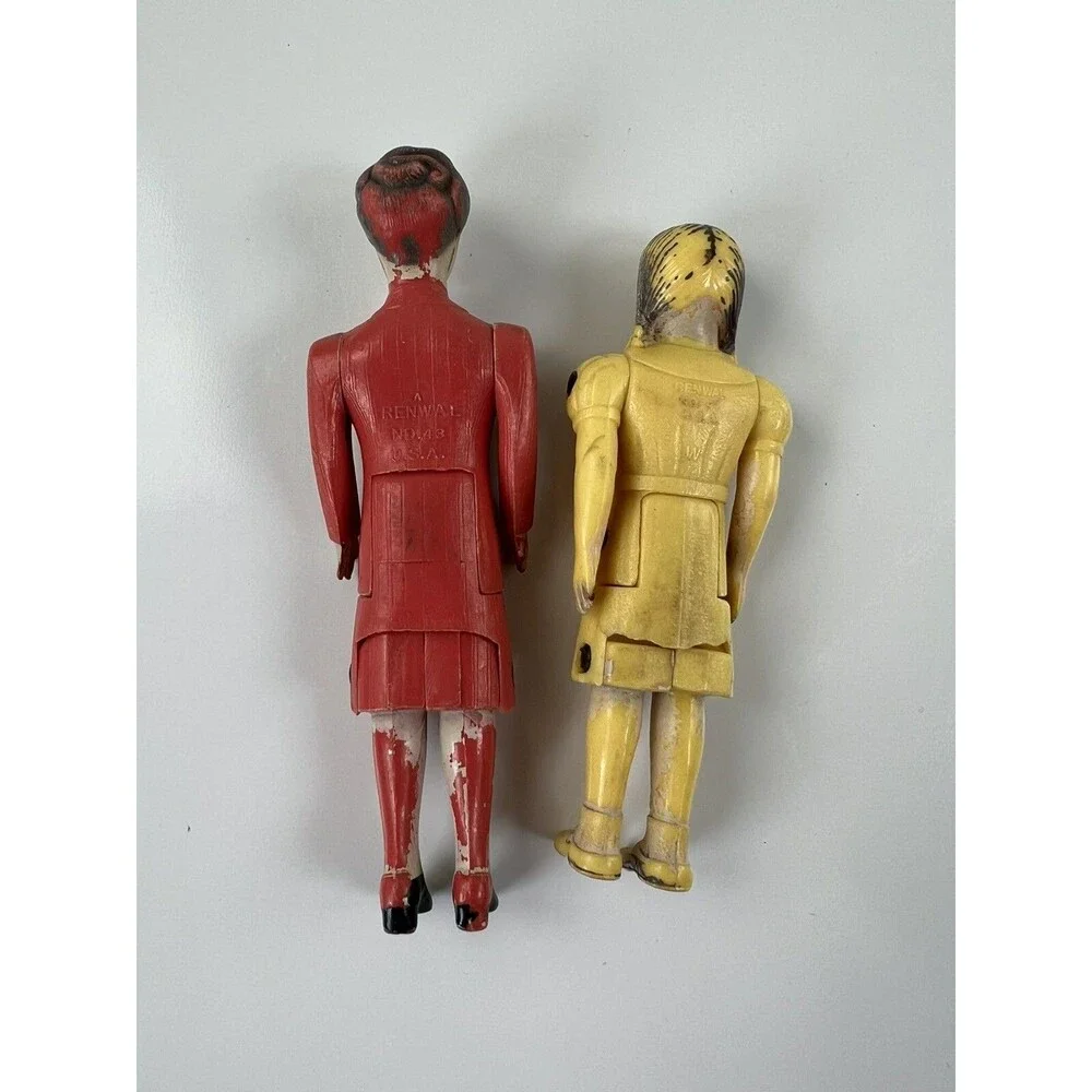 Vintage 1950's RENWAL Jointed Dollhouse MOTHER & DAUGHTER Plastic Toy Figures